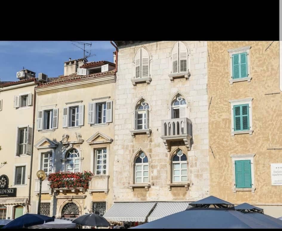Apartments Old Town Porec Exterior photo